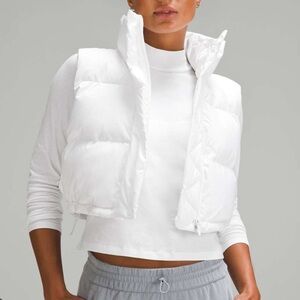 Lululemon Wonderpuff super cropped vest with detachable hood